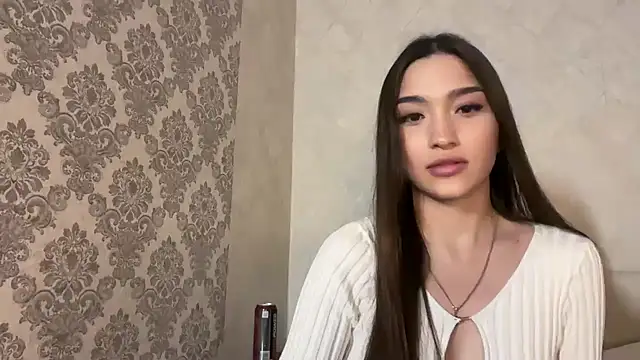 Snapshot of MilenaMilven chatting on 12-23-24, 07:30 MilenaMilven online show from 12-23-24, 07:30