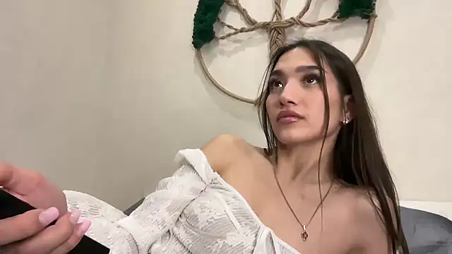 Snapshot of MilenaMilven chatting on 12-28-24, 08:25 MilenaMilven online show from 12-28-24, 08:25