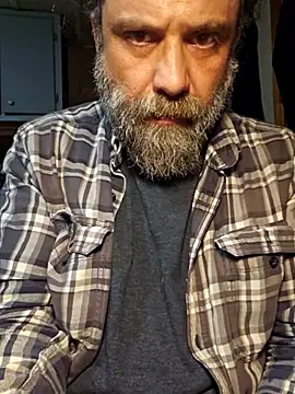 Snapshot of zaneporter46 chatting on 03-06-26, 05:26 zaneporter46 online show from 03-06-26, 05:26