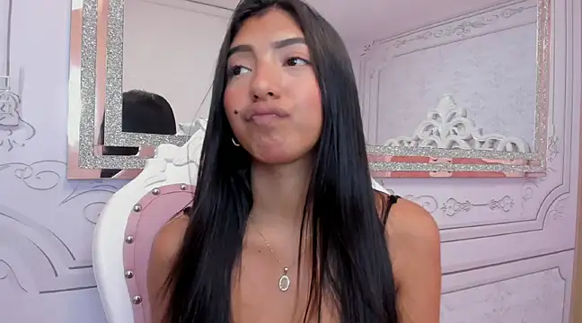 Daphne Fox  online show from 03-08-25, 09:17