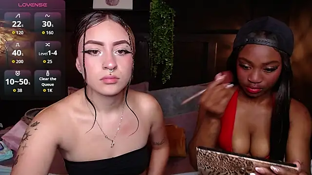 nikkystorm1  online show from 11-08-25, 02:17