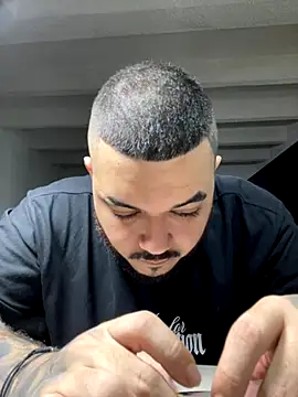 El Titan1998 online show from 09-11-25, 10:43