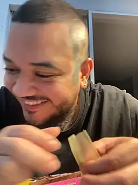 El Titan1998 online show from 11-25-25, 10:32