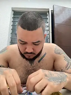 El Titan1998 online show from 11-28-25, 11:35