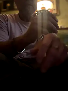 Snapshot of Jefloves68 chatting on 11-04-25, 02:54 Jefloves68 online show from 11-04-25, 02:54