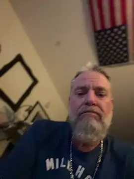 Snapshot of Jefloves68 chatting on 02-24-26, 02:53 Jefloves68 online show from 02-24-26, 02:53