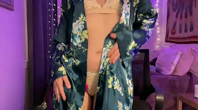 leahsparkles online show from 03-19-25, 03:52