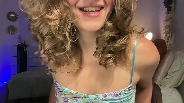 leahsparkles online show from 09-15-25, 04:45