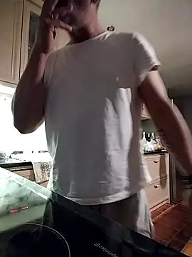 Snapshot of kevincumporn chatting on 01-19-26, 02:59 kevincumporn online show from 01-19-26, 02:59