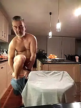 Snapshot of kevincumporn chatting on 02-05-26, 03:33 kevincumporn online show from 02-05-26, 03:33