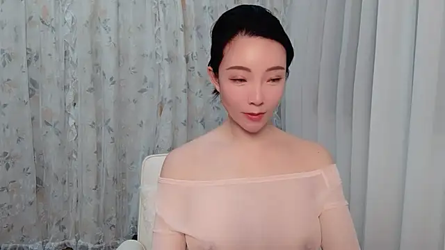 Snapshot of Lucky-kaka999 chatting on 02-18-25, 03:21 Lucky-kaka999 online show from 02-18-25, 03:21