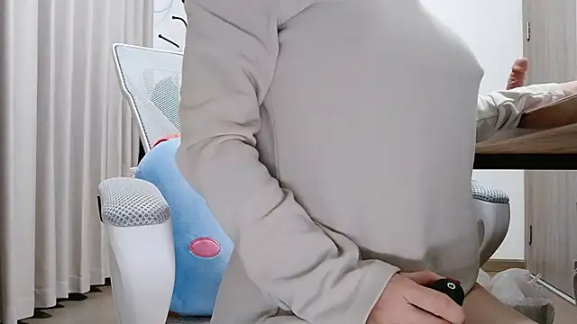 Snapshot of Lucky-kaka999 chatting on 01-13-26, 01:55 Lucky-kaka999 online show from 01-13-26, 01:55