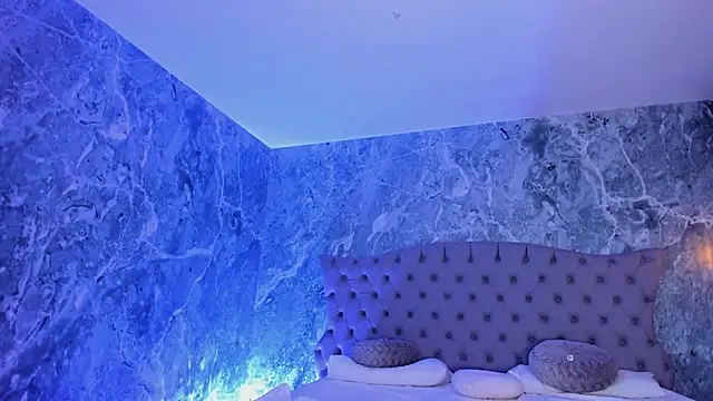 LucyLovelyy online show from 03-08-25, 06:21