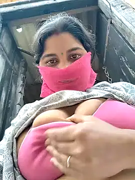 Snapshot of sweet_suman chatting on 11-22-25, 05:17 sweet suman online show from 11-22-25, 05:17