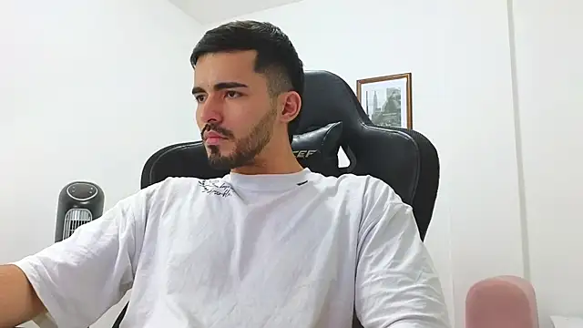 Massimoo 07 online show from 01-07-25, 11:56