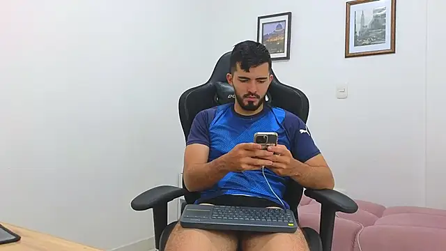 Massimoo 07 online show from 01-31-25, 08:01