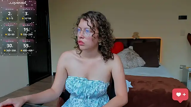 Snapshot of TORALAY chatting on 01-15-26, 05:49 TORALAY online show from 01-15-26, 05:49