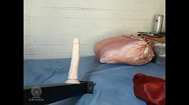 naughtyuki00 online show from 02-15-25, 09:59