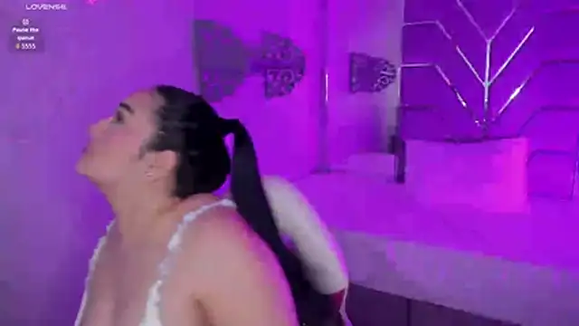 Snapshot of stefany_duque1_ chatting on 02-04-26, 03:23 stefany duque1 online show from 02-04-26, 03:23