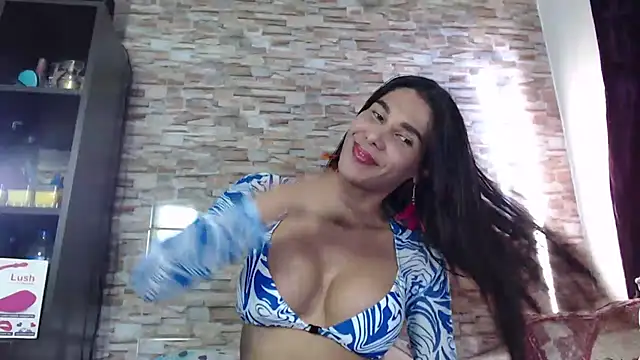 Ebonyxprincess  online show from 06-27-26, 08:58