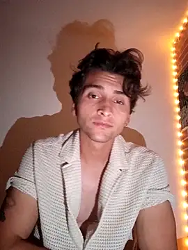 Snapshot of Juman1980 chatting on 03-31-26, 06:47 Juman1980 online show from 03-31-26, 06:47