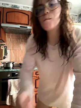 Sabrina shells online show from 11-19-25, 08:58