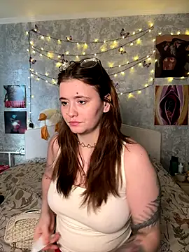 Sabrina shells online show from 12-21-25, 09:27