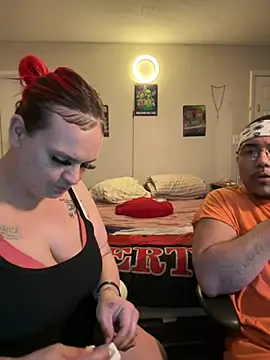 cloudy couple444 online show from 03-15-25, 08:37