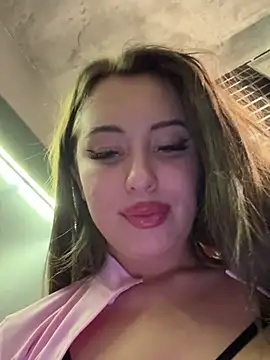 Snapshot of AndreaMood chatting on 01-27-25, 11:32 AndreaMood online show from 01-27-25, 11:32