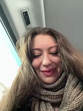 Snapshot of AndreaMood chatting on 01-29-25, 05:40 AndreaMood online show from 01-29-25, 05:40