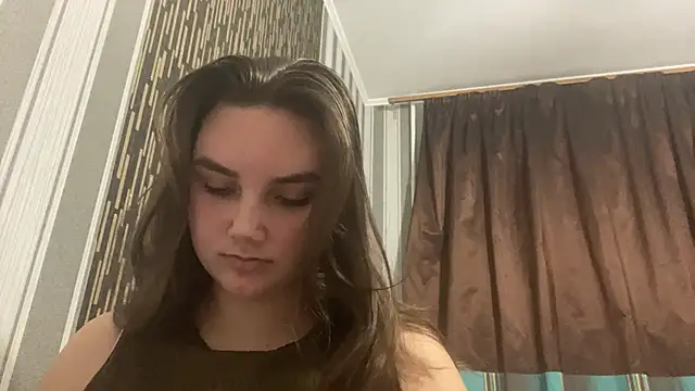 Dreamyblushfairy online show from 01-01-25, 05:11