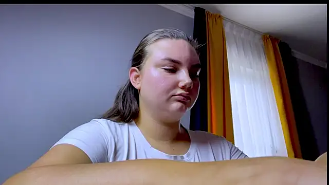 Dreamyblushfairy online show from 08-02-26, 02:15