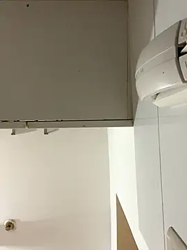 Snapshot of StarSex22 chatting on 10-17-25, 04:04 StarSex22 online show from 10-17-25, 04:04