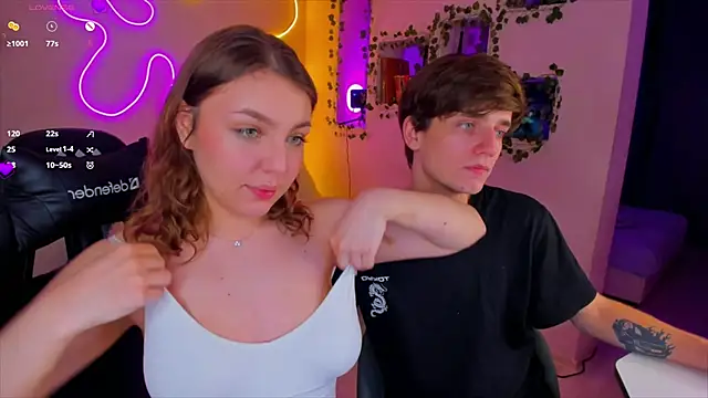 Snapshot of RobertAndLinela chatting on 01-10-25, 08:26 RobertAndLinela online show from 01-10-25, 08:26