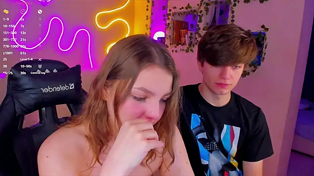 Snapshot of RobertAndLinela chatting on 01-11-25, 04:46 RobertAndLinela online show from 01-11-25, 04:46