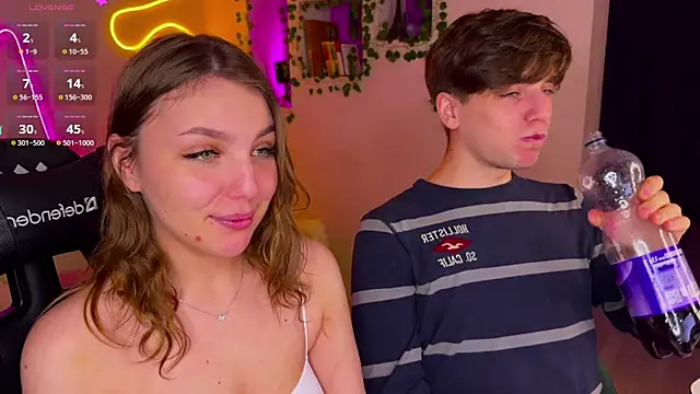 Snapshot of RobertAndLinela chatting on 01-31-25, 09:26 RobertAndLinela online show from 01-31-25, 09:26