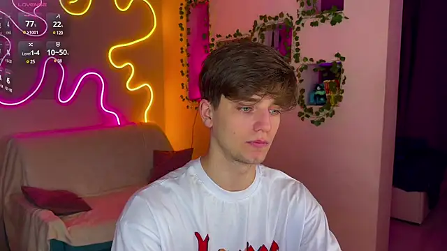 Snapshot of RobertAndLinela chatting on 02-03-25, 08:57 RobertAndLinela online show from 02-03-25, 08:57