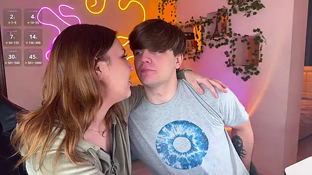 Snapshot of RobertAndLinela chatting on 10-04-25, 07:50 RobertAndLinela online show from 10-04-25, 07:50