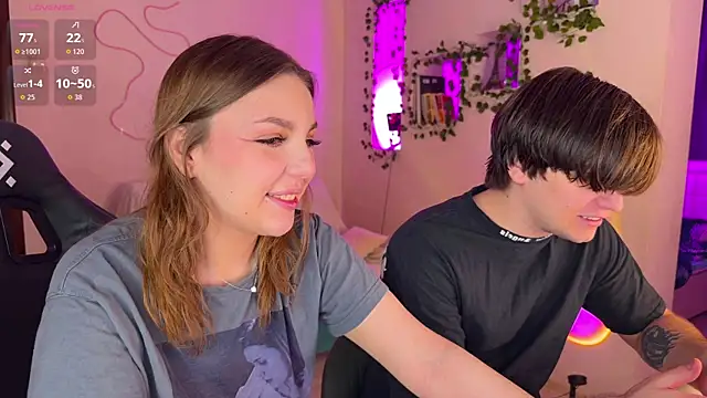 Snapshot of RobertAndLinela chatting on 11-29-25, 02:36 RobertAndLinela online show from 11-29-25, 02:36