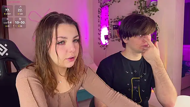 Snapshot of RobertAndLinela chatting on 12-04-25, 02:10 RobertAndLinela online show from 12-04-25, 02:10