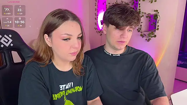 Snapshot of RobertAndLinela chatting on 01-10-26, 11:45 RobertAndLinela online show from 01-10-26, 11:45