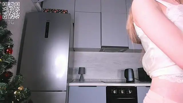 Snapshot of Racy_rose chatting on 01-02-25, 11:31 Racy rose online show from 01-02-25, 11:31