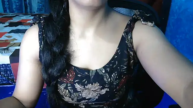 Snapshot of Somiya87 chatting on 06-20-26, 05:27 Somiya87 online show from 06-20-26, 05:27