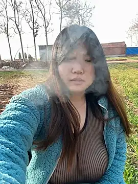 Snapshot of Happyou2 chatting on 03-05-25, 12:59 Happyou2 online show from 03-05-25, 12:59