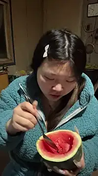 Snapshot of Happyou2 chatting on 03-06-25, 10:52 Happyou2 online show from 03-06-25, 10:52