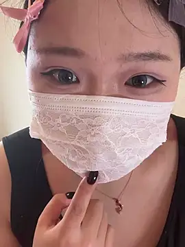 Snapshot of Happyou2 chatting on 03-11-25, 02:21 Happyou2 online show from 03-11-25, 02:21