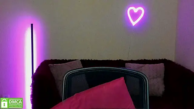 Arianasweety23 online show from 03-07-25, 09:27