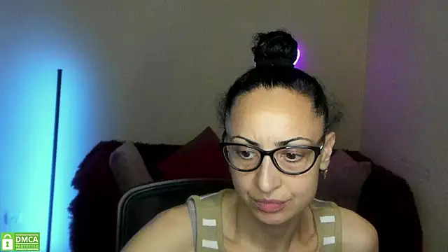 Arianasweety23 online show from 09-17-25, 05:25