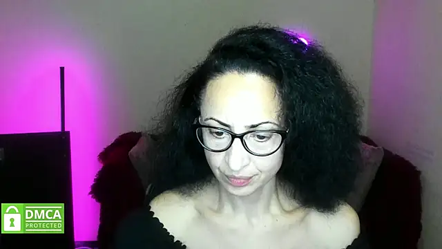 Arianasweety23 online show from 10-22-25, 05:24