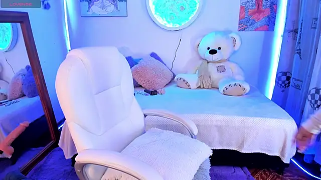 Snapshot of Irene_Grey20 chatting on 01-22-25, 01:53 Irene Grey20 online show from 01-22-25, 01:53